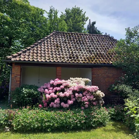 Lindenzimmer Stoecken Bed & Breakfast 3*