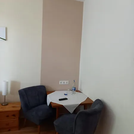 Bed & Breakfast Lindenzimmer Stoecken 3*